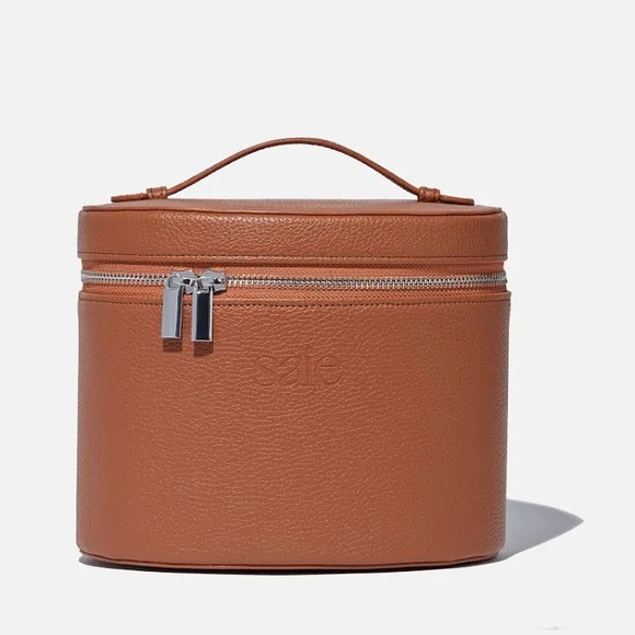 NEW SAIE VANITY CASE - Picture 1 of 5